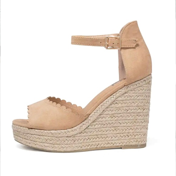 Vici | Shoes | Nwt Vici Suri Scalloped Espadrille Wedge Camel Size 9 | Poshmark